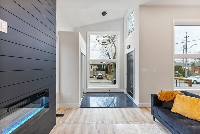 Additional image 8 of 209 Grenfell St