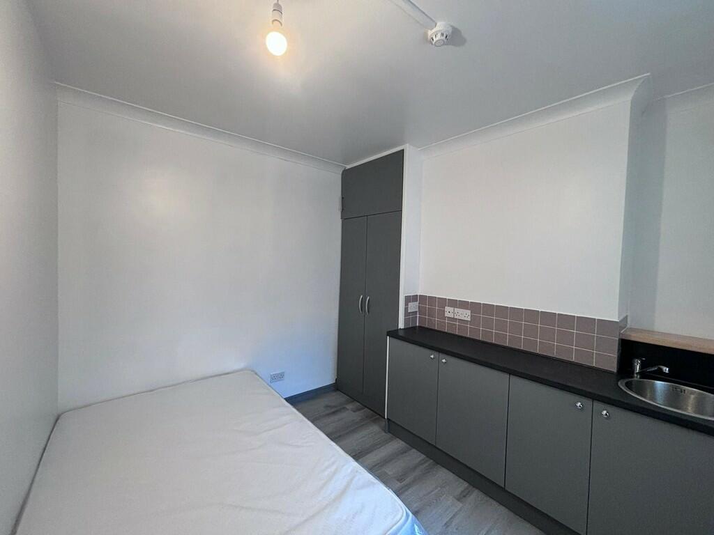 Additional image 3 of Everton Road, Yeovil