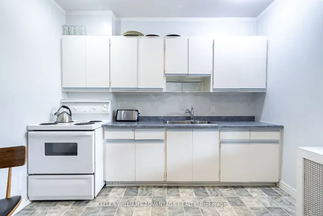 Additional image 23 of 462&464 Sammon Ave