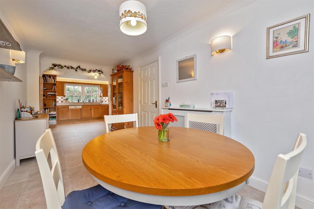 Additional image 8 of Longacres, St Albans, Hers