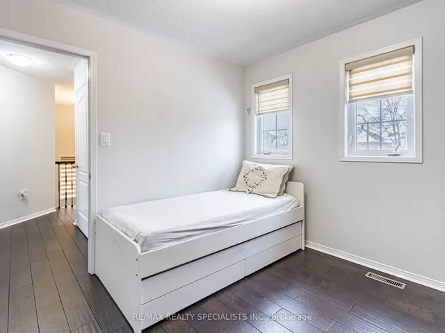 Additional image 25 of 17 Edenvalley Rd