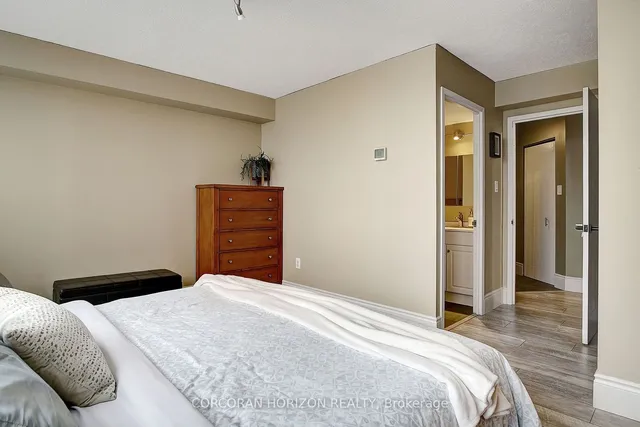 Additional image 14 of 3227 King St Unit 409