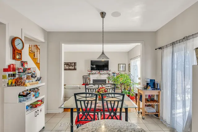 Additional image 33 of 8 Lampman Dr