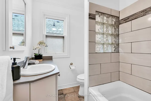 Additional image 24 of 77 Arkell St