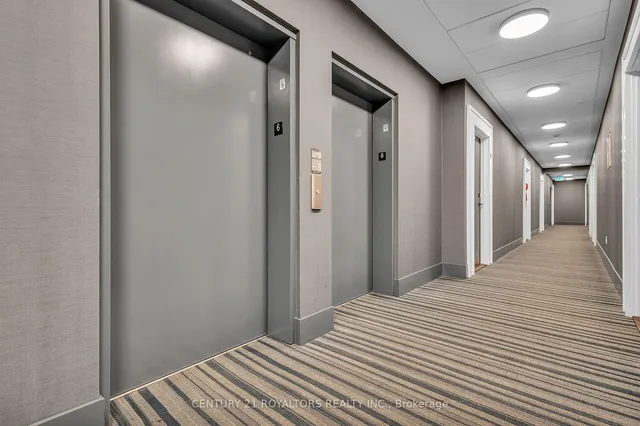 Additional image 7 of 10 Lagerfeld Dr