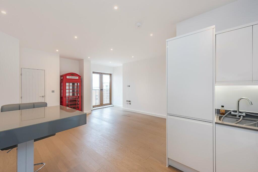 Additional image 8 of Ziggurat House, 25 Grosvenor Road, St Albans, Herts, AL1