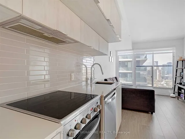 Additional image 4 of 181 Dundas St Unit 4802