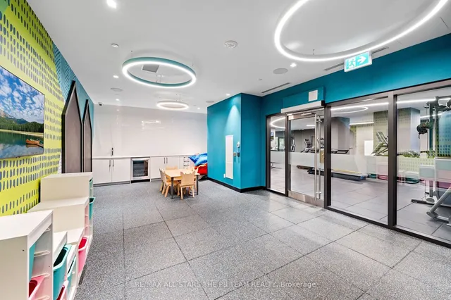 Additional image 34 of 286 Main St Unit 714