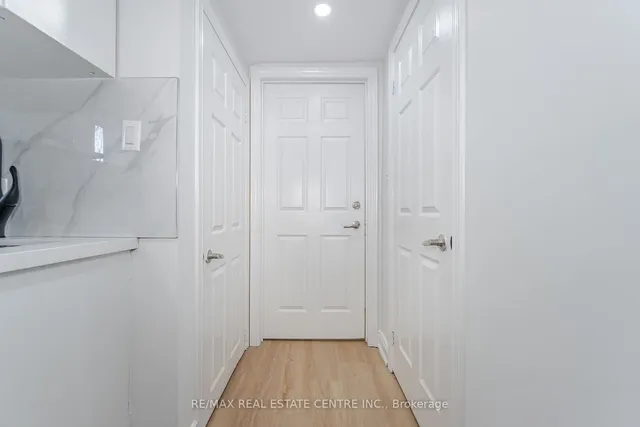 Additional image 26 of 35 Edgemont Dr