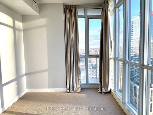 Additional image 16 of 15 Iceboat Terr Unit 3802