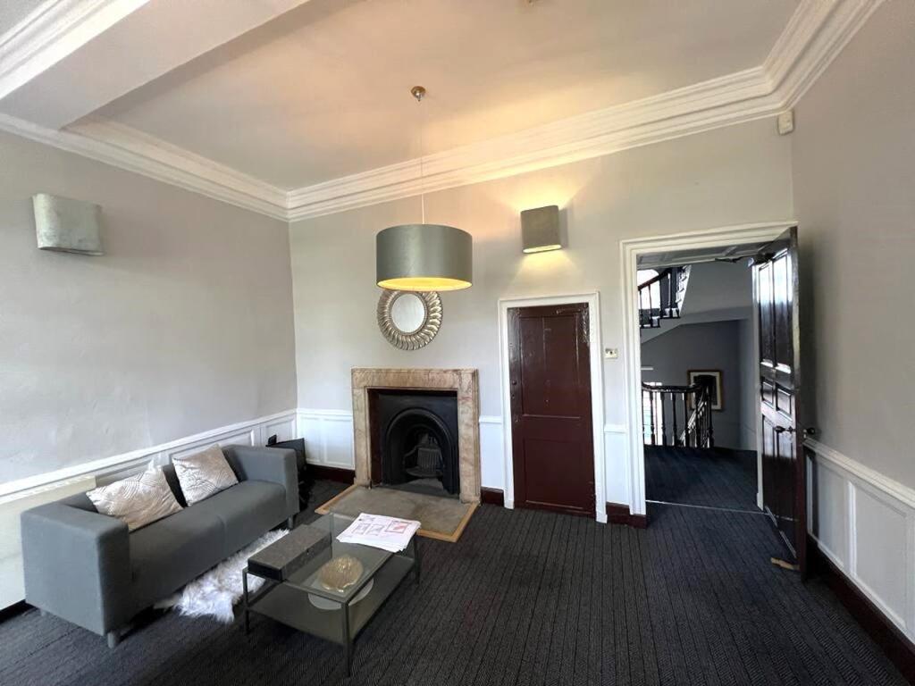 Additional image 5 of The Moat House, Lichfield Road, Sutton Coldfield, B74 2NJ