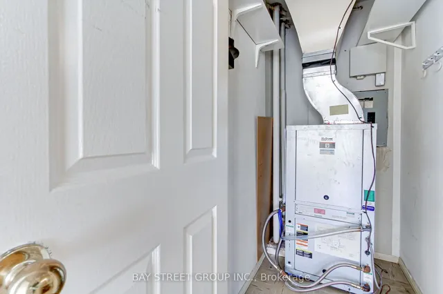 Additional image 21 of 705 King St Unit 913