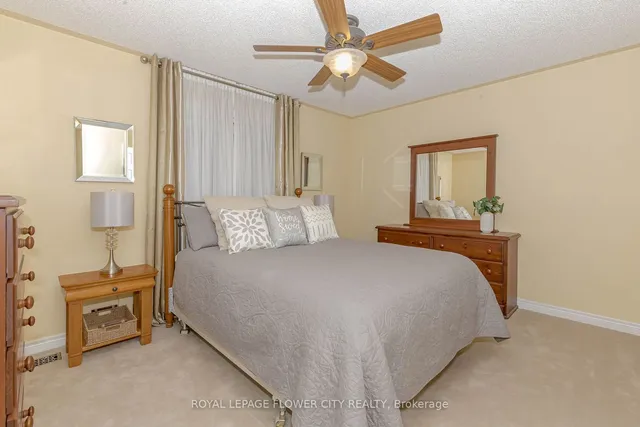 Additional image 19 of 142 Vintage Gate