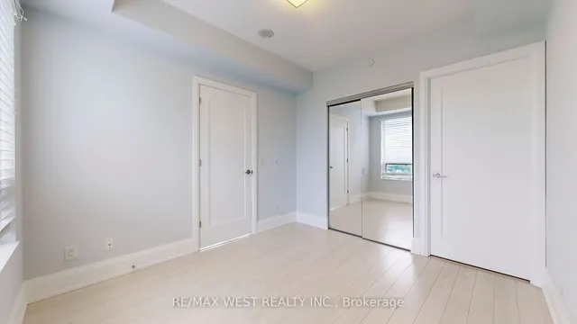 Additional image 23 of 120 Harrison Garden Blvd Unit 1427