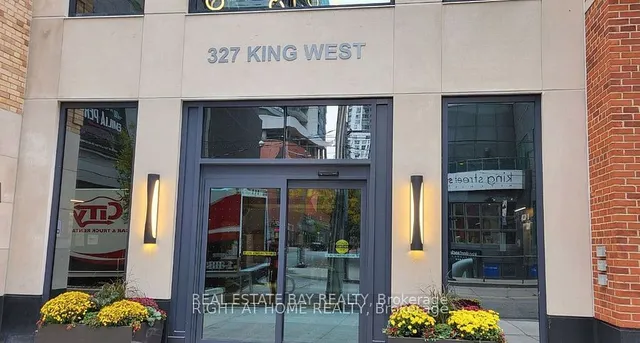 327 King St Unit 4104