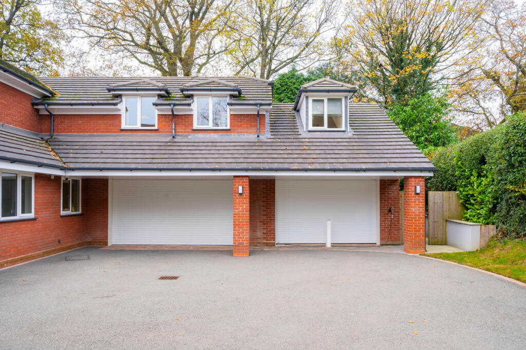 Additional image 49 of Denehurst Close, Barnt Green, Worcestershire B45 8HR