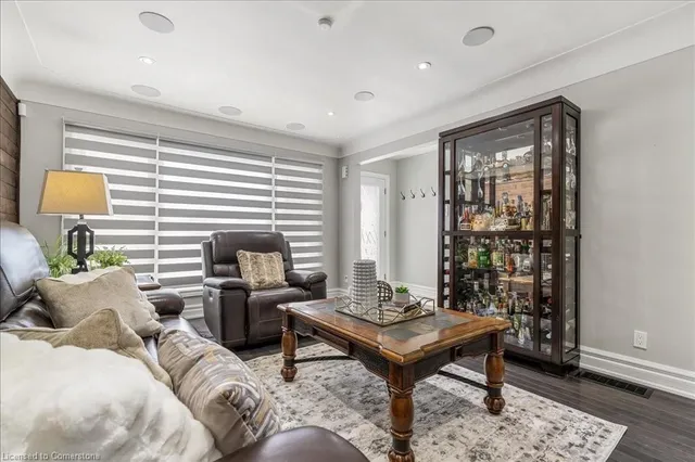 Additional image 9 of 27 Alba St