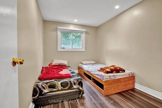 Additional image 18 of 65 Dalegrove Dr