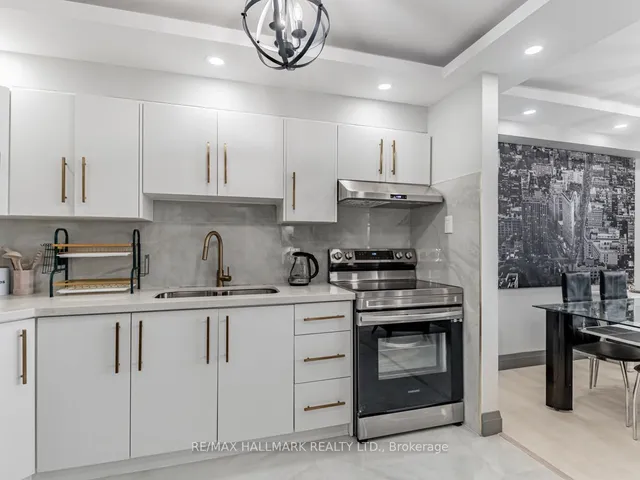 Additional image 11 of 2550 Pharmacy Ave Unit 1206