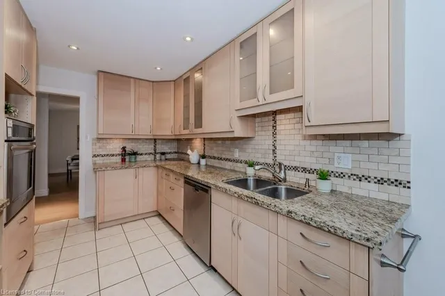 Additional image 14 of 203 Farrier Dr