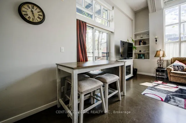 Additional image 16 of 404 King St Unit 102