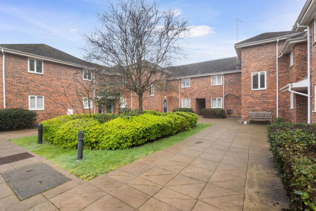 Additional image 8 of Corinthian Court, Alcester, B49
