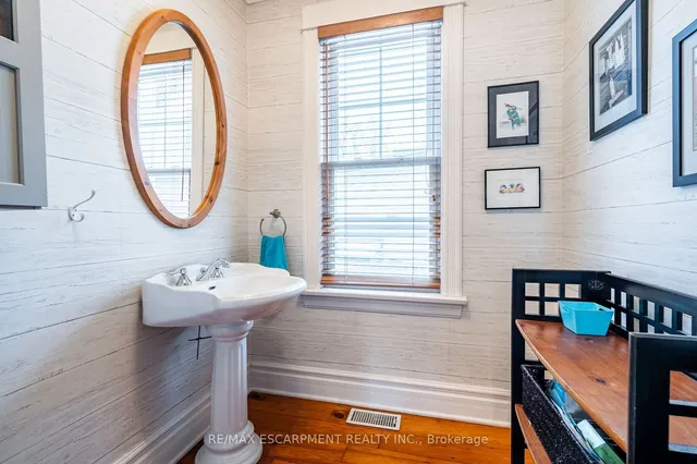 Additional image 15 of 511 Martha St