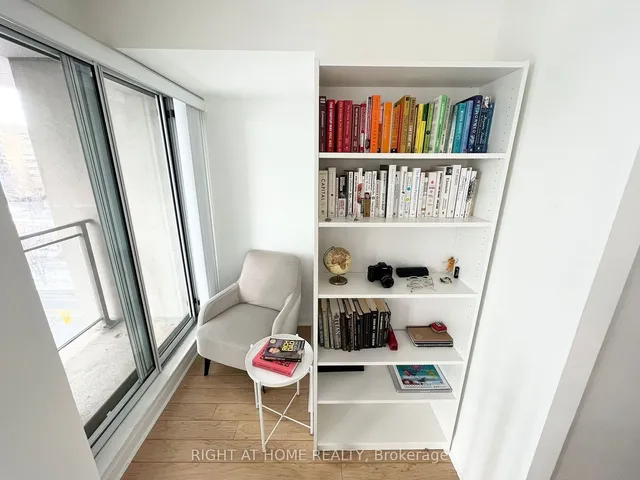 Additional image 14 of 18 Merton St Unit 507