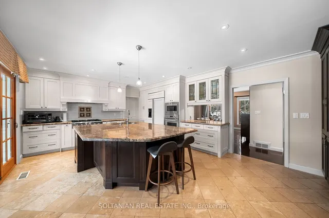 Additional image 11 of 11 Tudor Gate