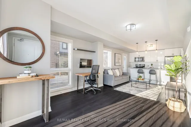 Additional image 3 of 1208 Main St Unit 104