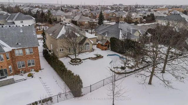 Additional image 7 of 4286 Clubview Dr