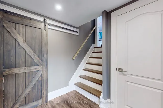 Additional image 25 of 605 Churchill Ave