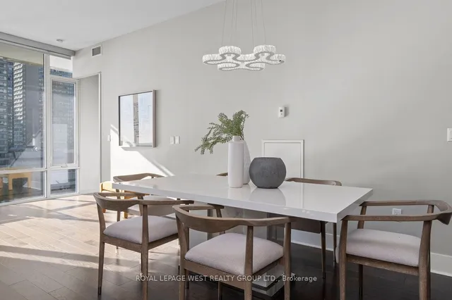 Additional image 9 of 29 Queens Quay Unit 904