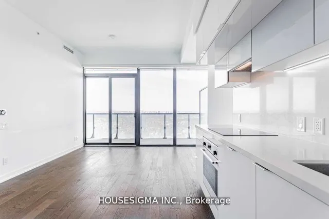 Additional image 9 of 185 Roehampton Ave Unit 3406