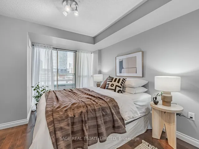 Additional image 18 of 887 Bay St Unit 713