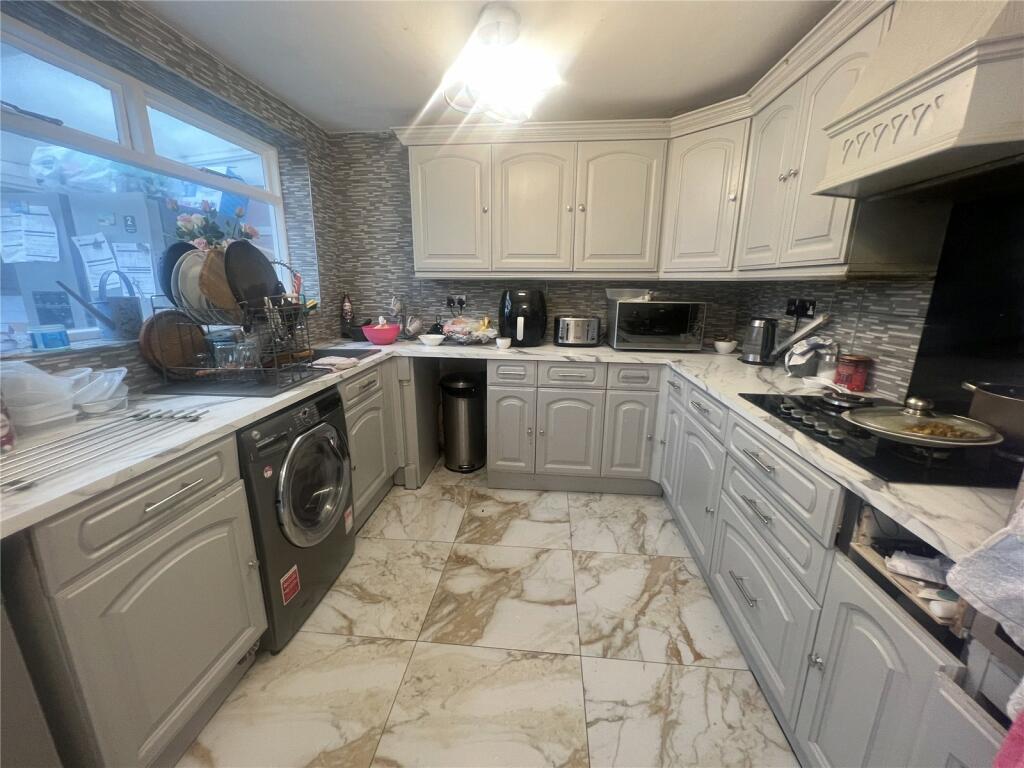Additional image 5 of Hembs Crescent, Birmingham, West Midlands, B43