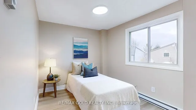 Additional image 23 of 23 Hallcrown Crt