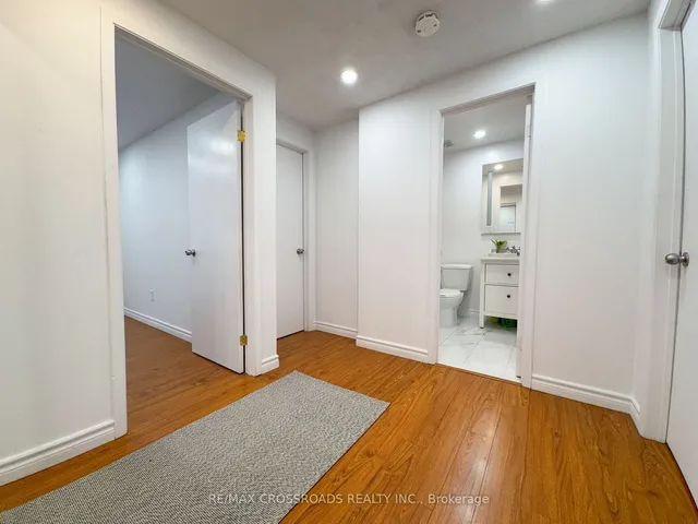 Additional image 18 of 50 Blackwell Ave Unit 8