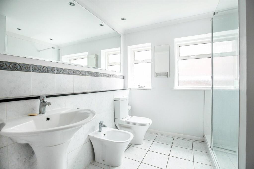 Additional image 11 of Orchard Drive, Park Street, St. Albans, Hertfordshire, AL2