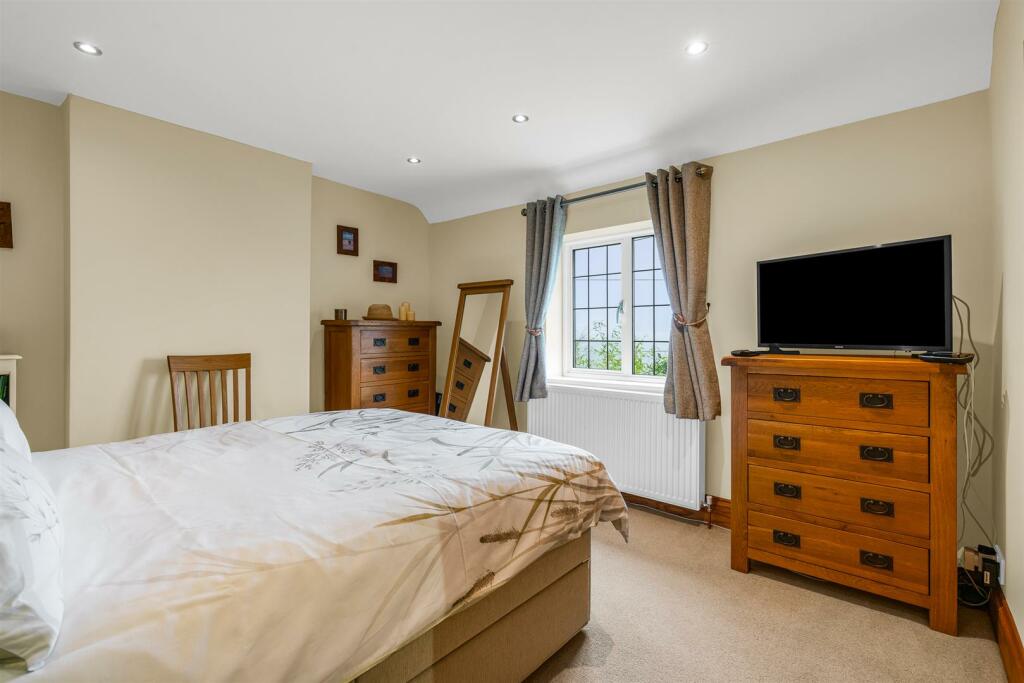 Additional image 12 of Tewin Hill, Tewin, Welwyn