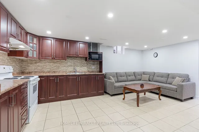 Additional image 29 of 38 Sparta Dr