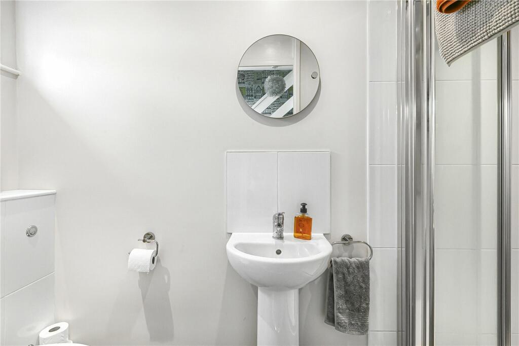 Additional image 15 of Hadrian Close, St. Albans, Hertfordshire, AL3