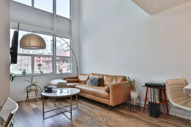 Additional image 16 of 77 Lombard St Unit 303