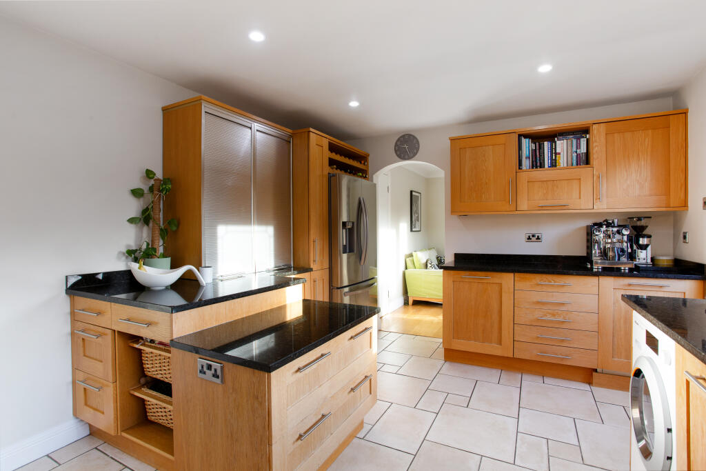 Additional image 3 of Nimrod Close, St. Albans, AL4