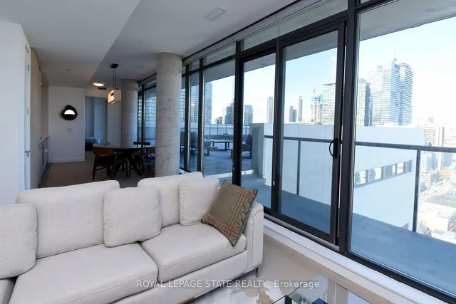 Additional image 6 of 81 Wellesley St Unit 2305