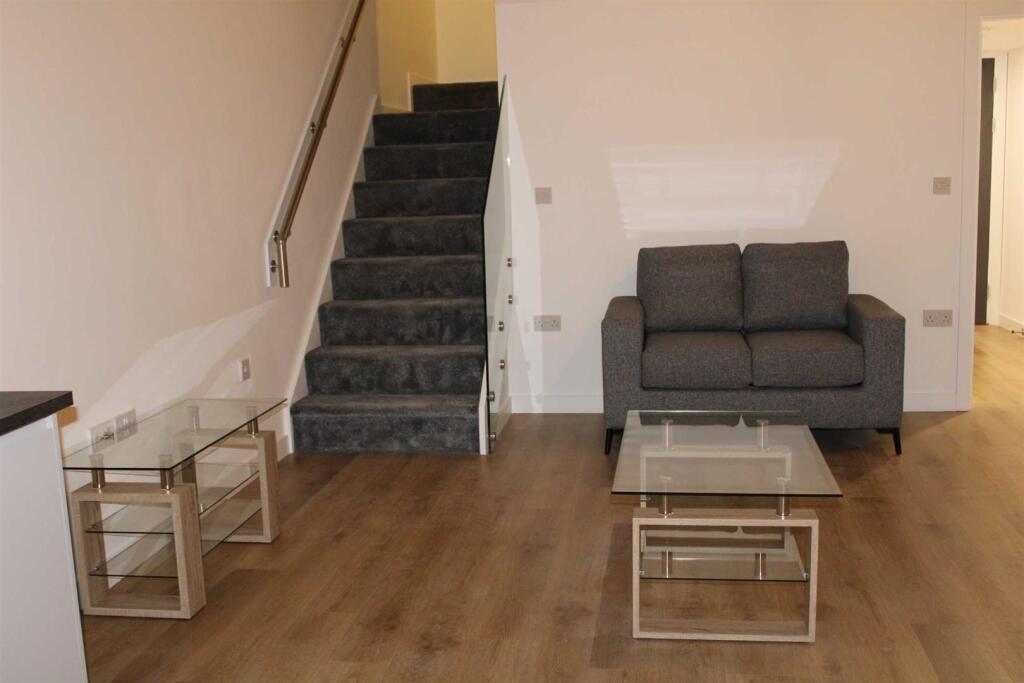 Additional image 11 of 150 High Street, West Bromwich