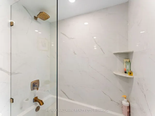 Additional image 22 of 17 Barberry Pl Unit 702