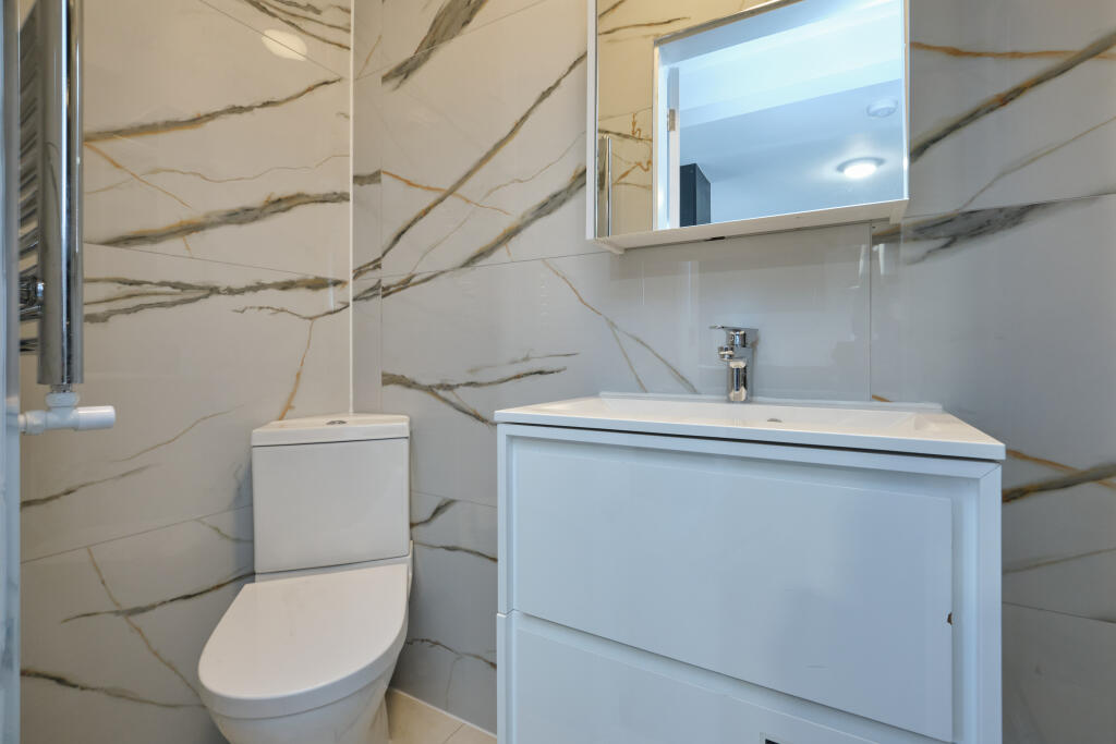 Additional image 15 of Warley Road, Oldbury, B68