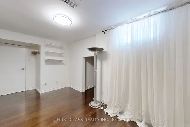 Additional image 29 of 204 Pemberton Ave