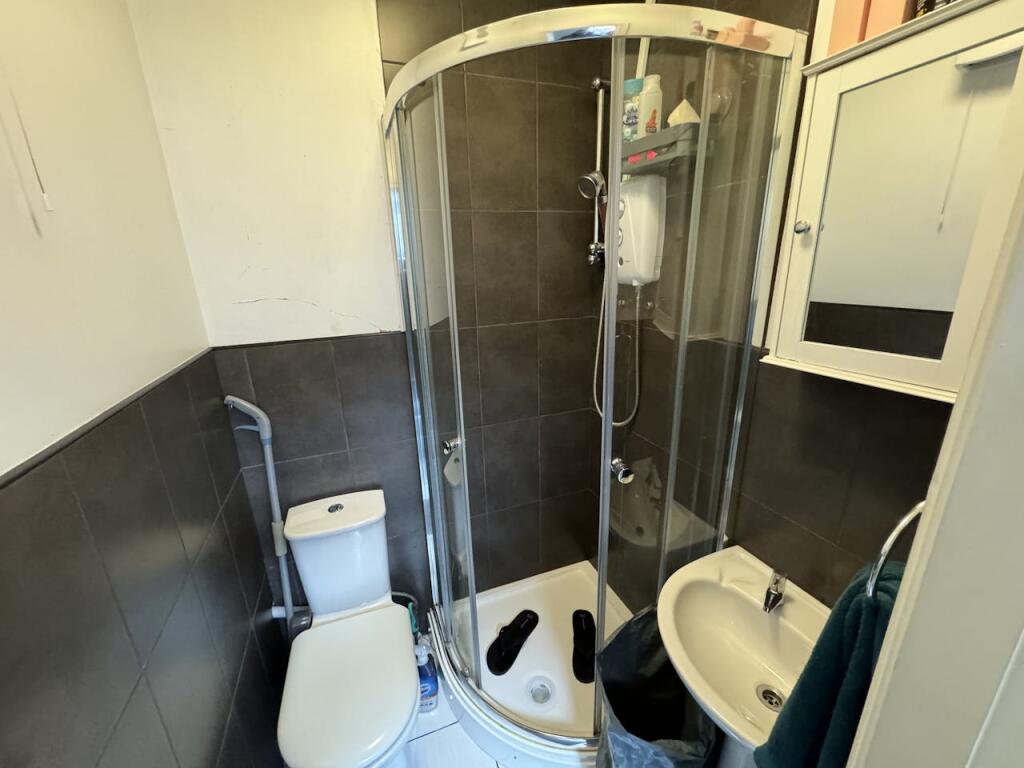 Additional image 4 of 285 Bearwood Road, Smethwick, West Midlands, B66 4DR